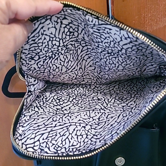 Convertible bag - Picture 3 of 10